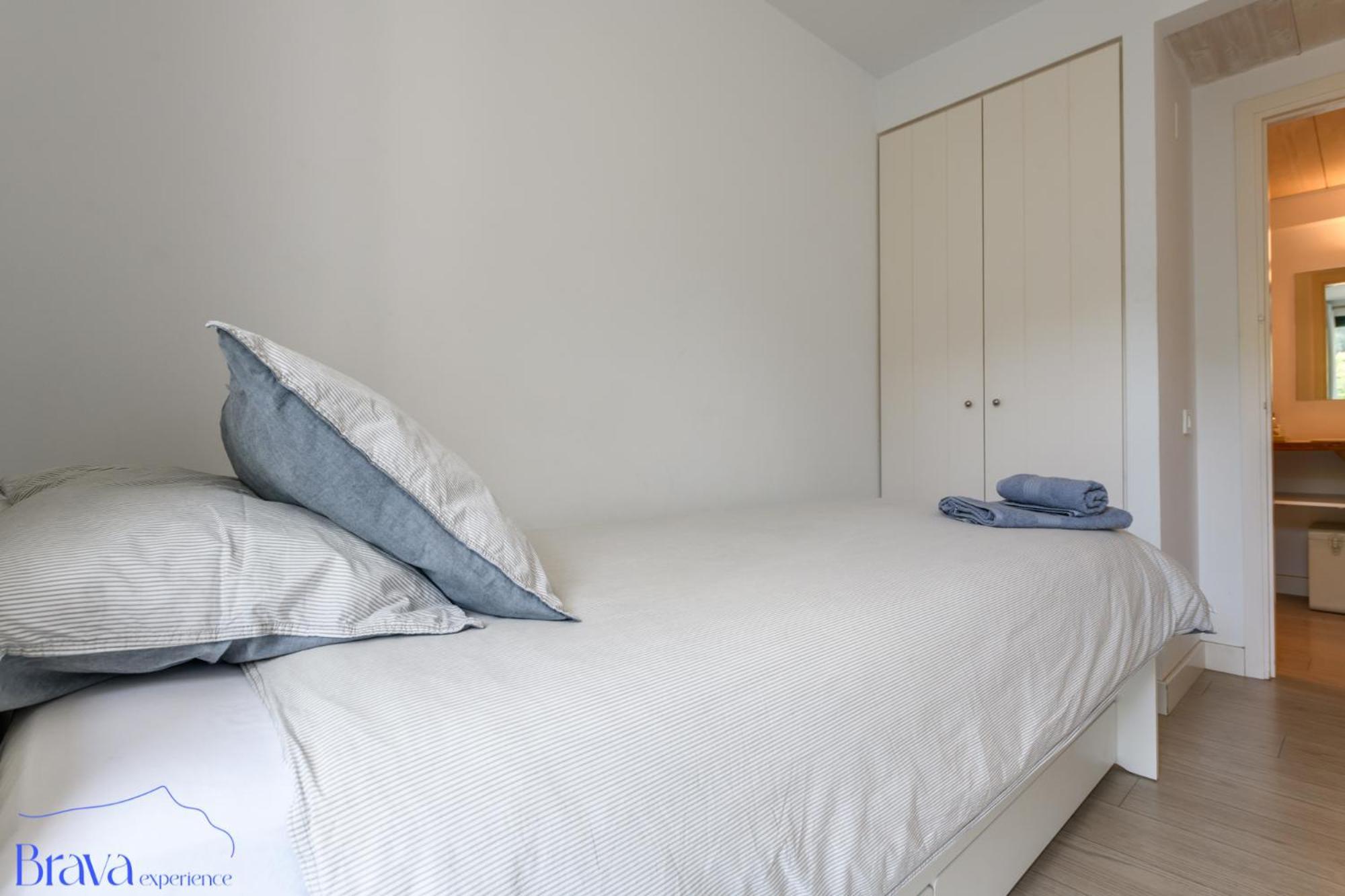 Duplex Sa Tarongeta - 5' Playa I Vistas I Terraza 20M2 I Ascensor I Equipado Apartment Cadaques Exterior photo